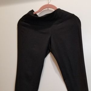 2 Pairs Old Navy Active Dry Leggings